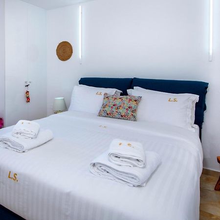 Lucky Suites (Adults Only) レティムノ エクステリア 写真
